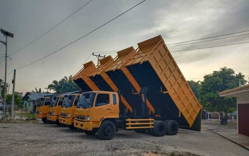 Gambar Truk Fuso Dump FN 62 F HDR 10 Roda